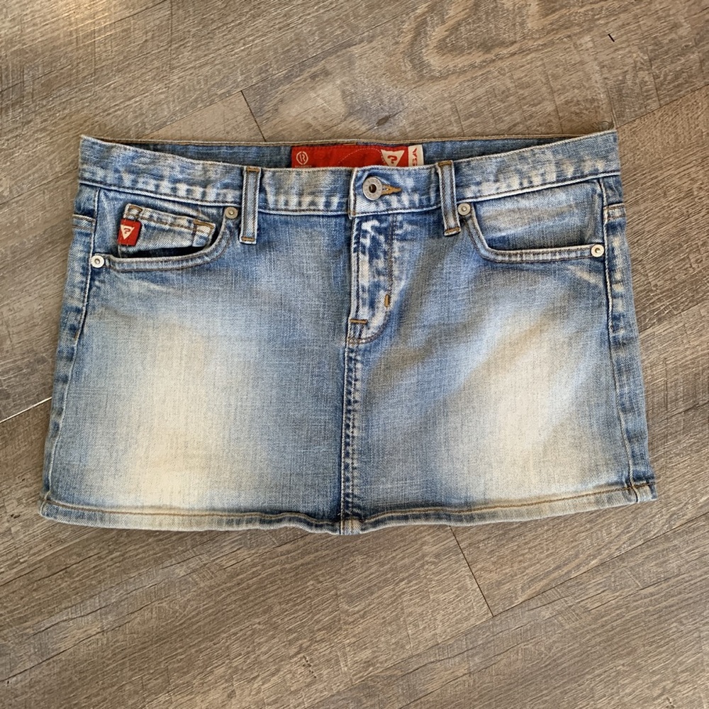 Vintage Guess ❓ denim jean stretch skirt 29 ‼️